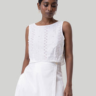 Reistor Boxy Crop Top in White