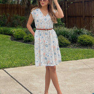 Reistor Cap Sleeved Short Dress in Florals
