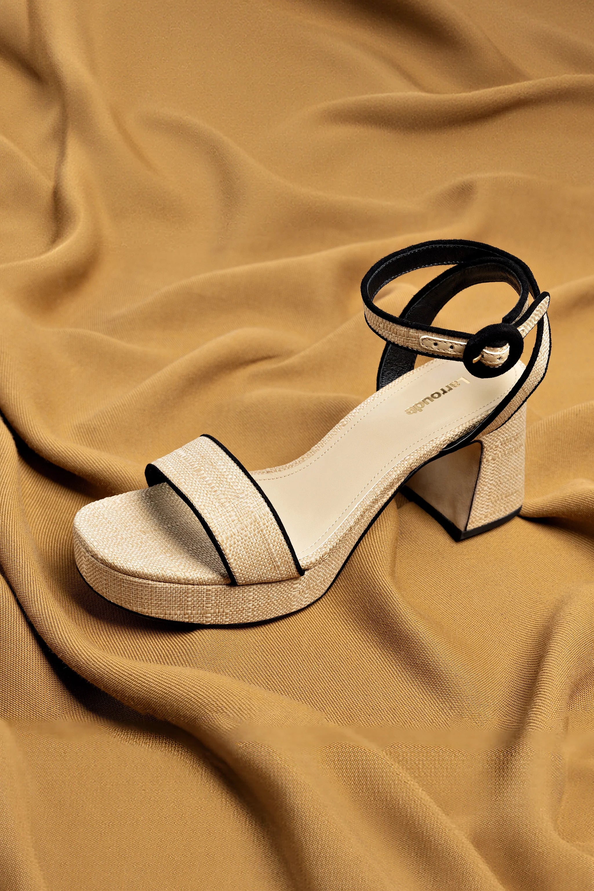 Larroude Dolly Low Sandal In Beige Raffia and Black Trimming