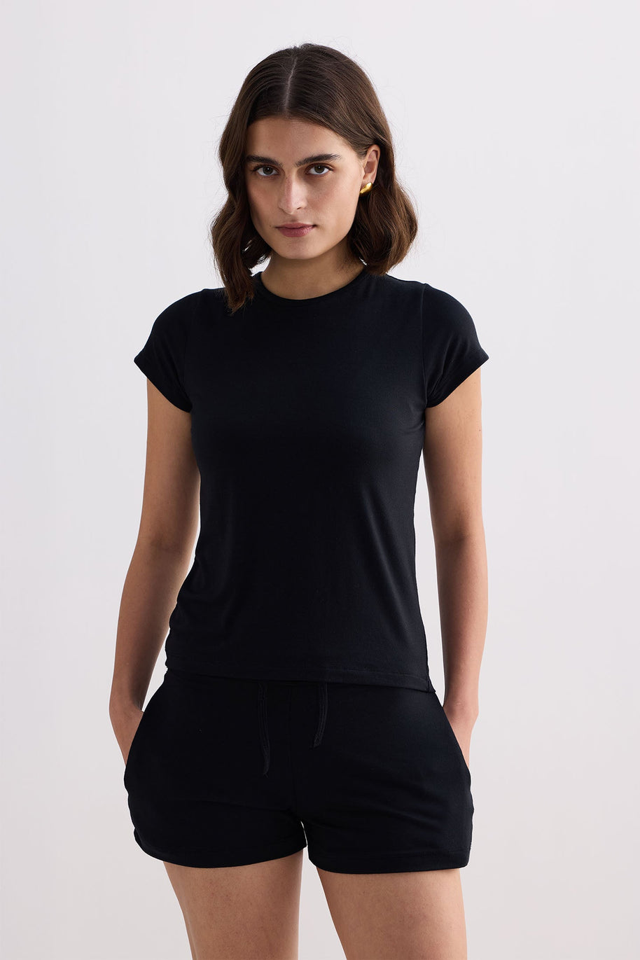 Reistor Essential Short Sleeve Tee in Black