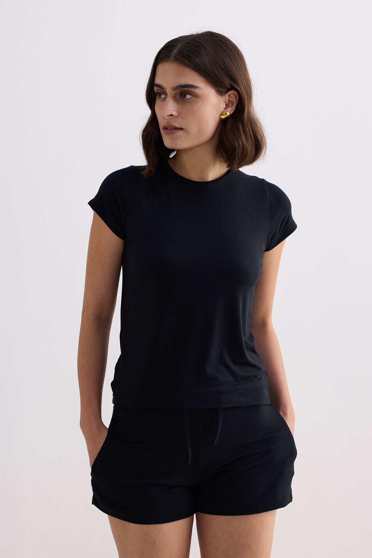 Reistor Essential Short Sleeve Tee in Black