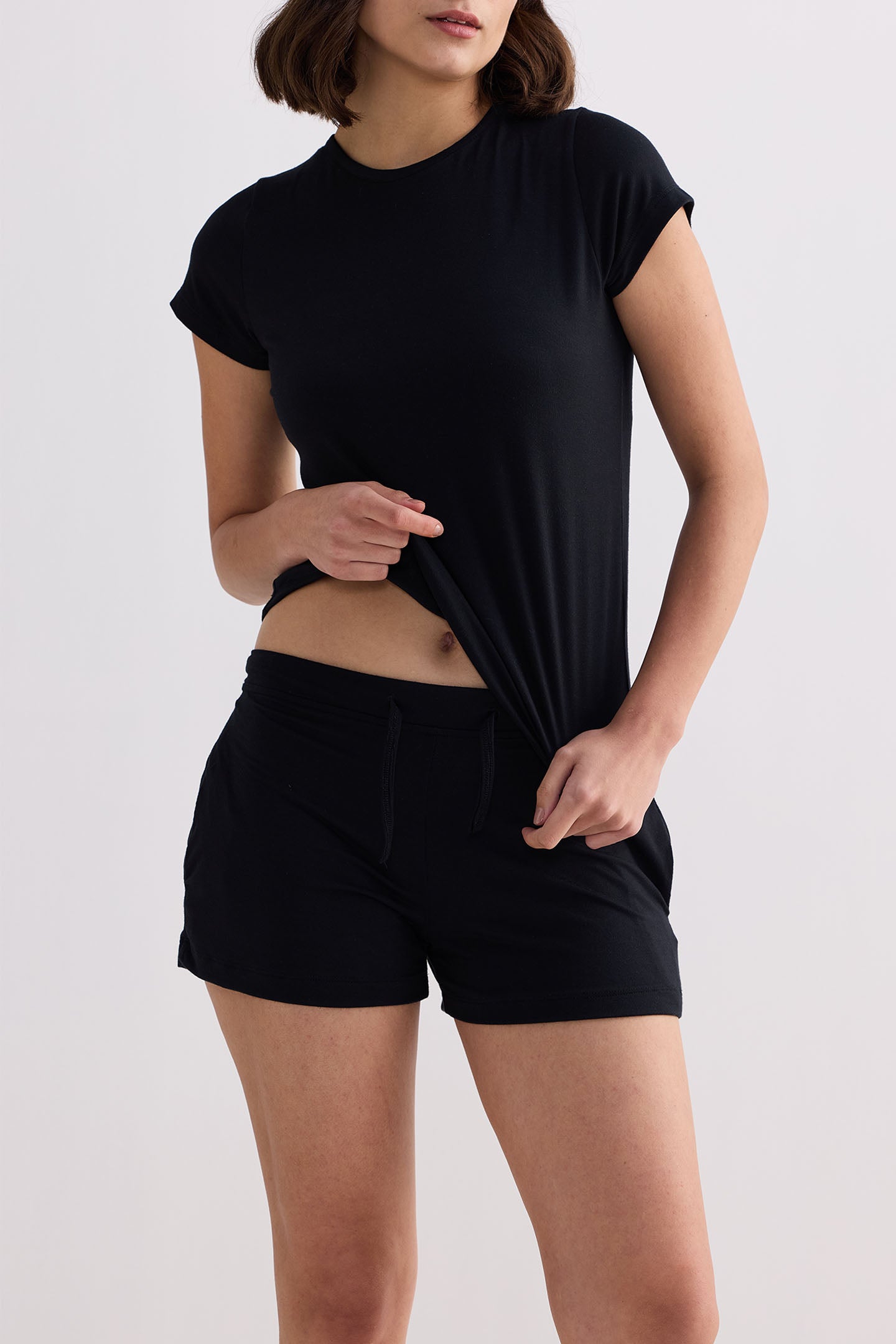 Reistor Essential Short Sleeve Tee in Black
