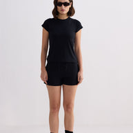 Reistor Essential Short Sleeve Tee in Black