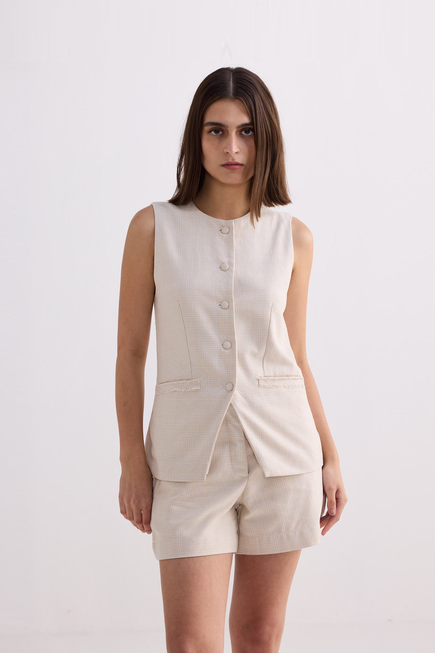 Reistor Cotton Tweed Shorts in Cream