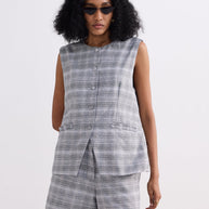 Reistor Cotton Tweed Shorts in Grey