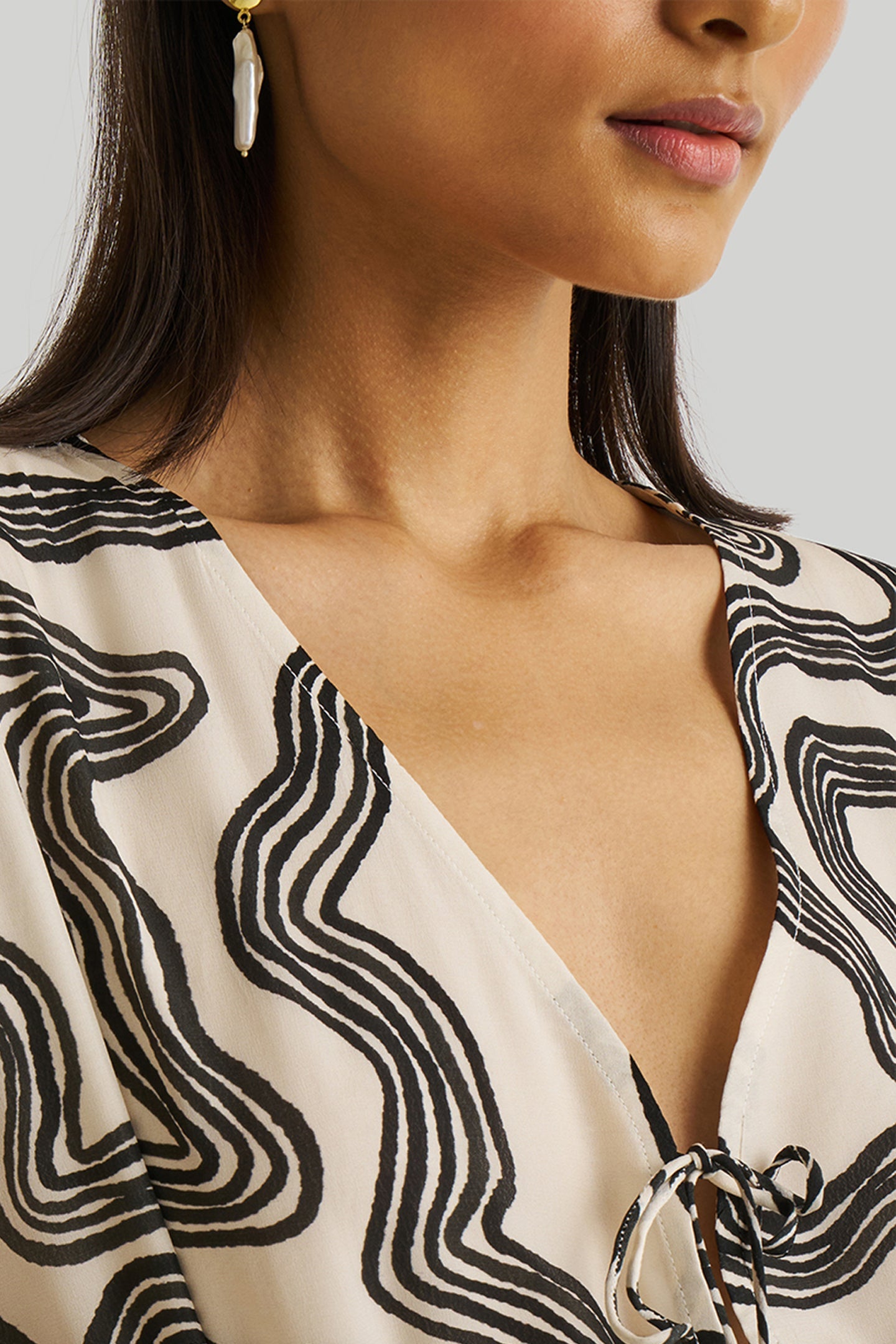 Reistor Deep V-neck Gathered Dress in Black Stripes