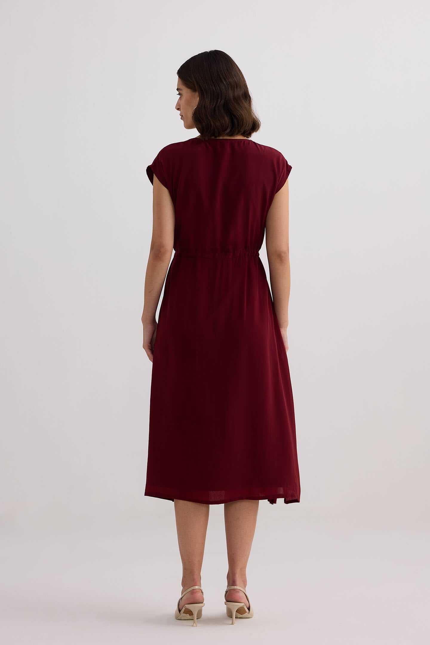 Reistor Deep V-neck Gathered Dress in Burgundy