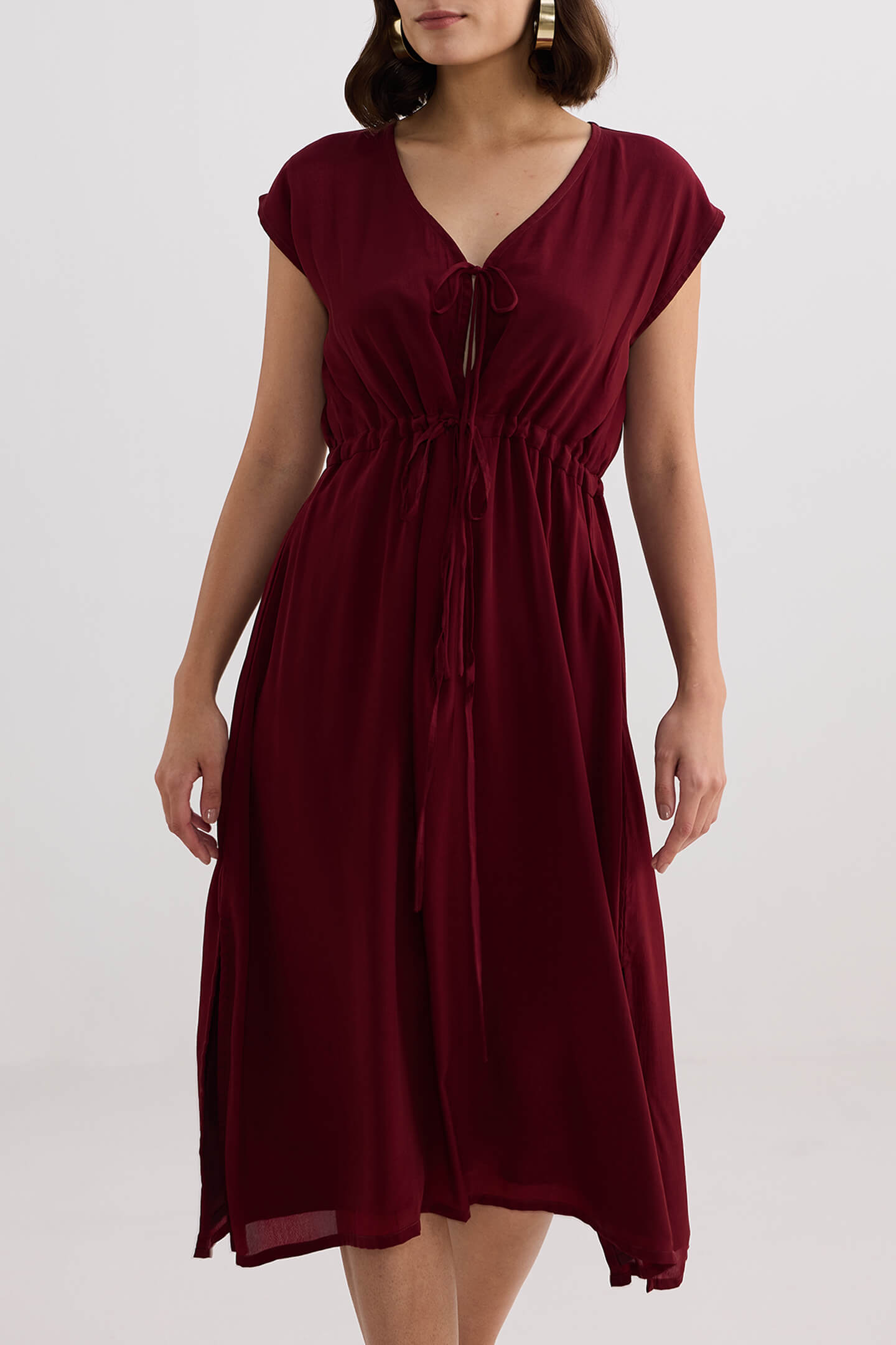 Reistor Deep V-neck Gathered Dress in Burgundy