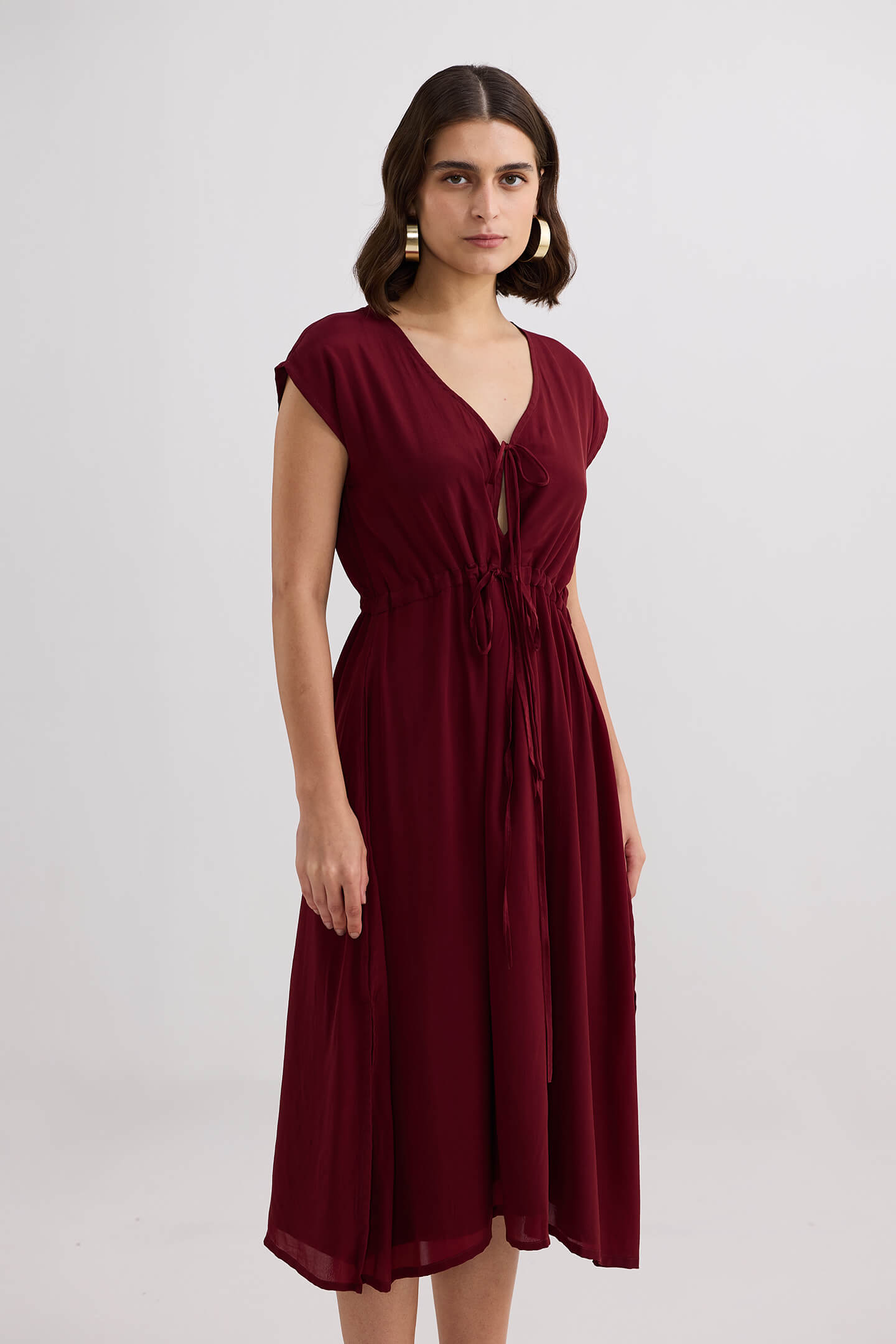 Reistor Deep V-neck Gathered Dress in Burgundy