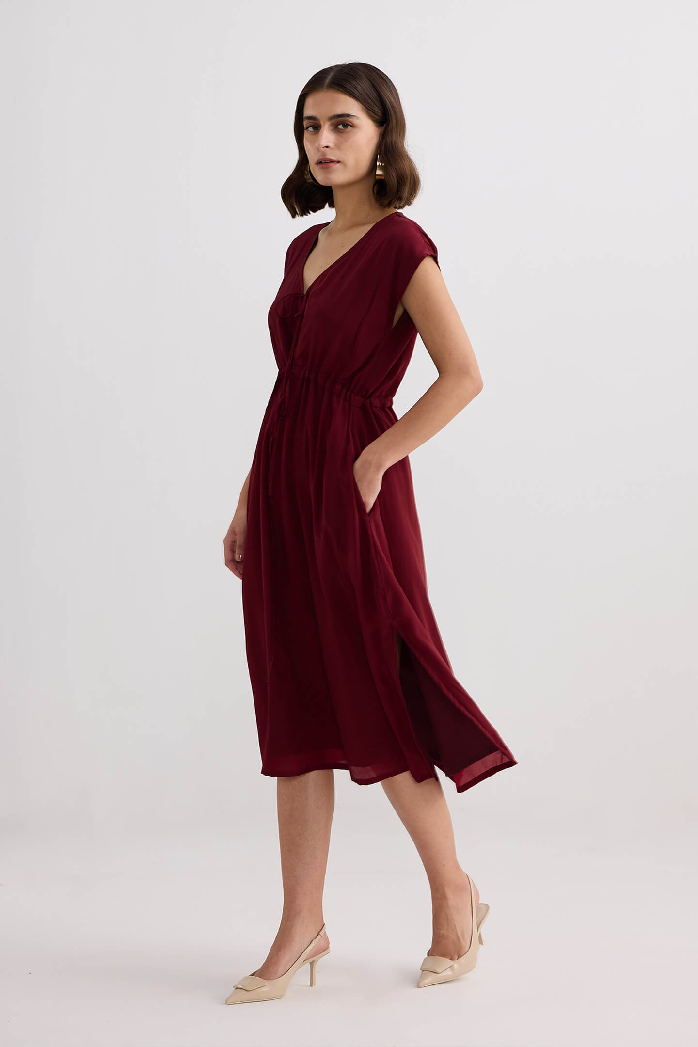 Reistor Deep V-neck Gathered Dress in Burgundy