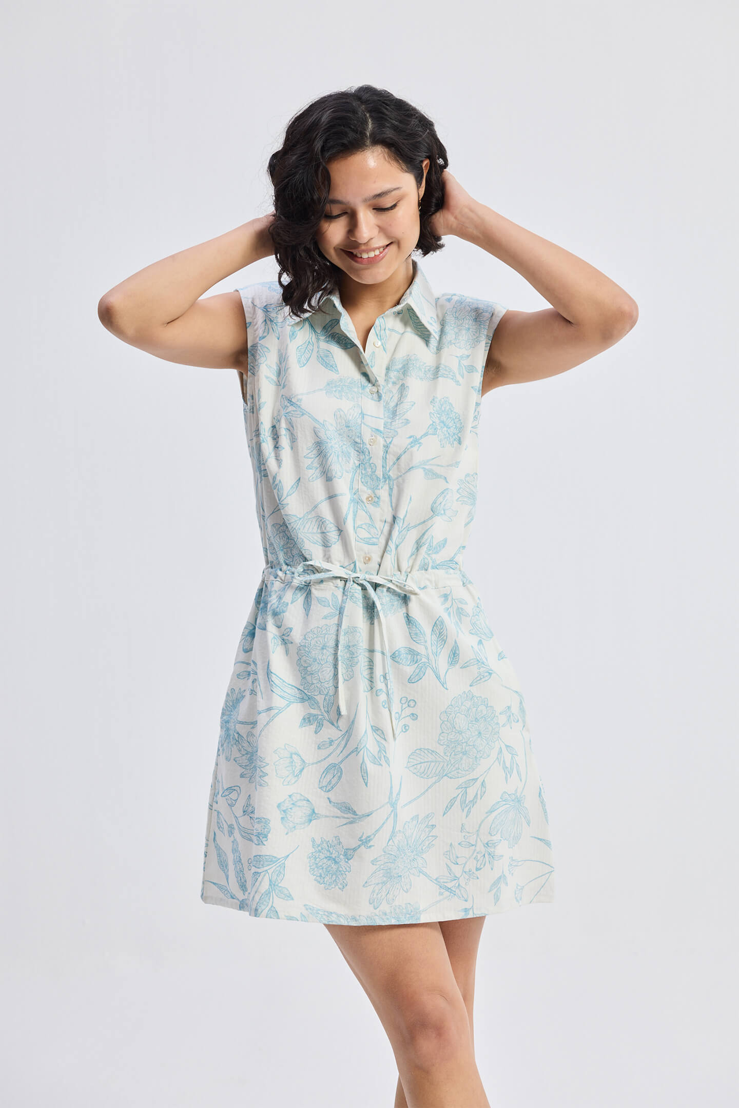 Reistor Drawstring Shirt Dress in Blue Florals