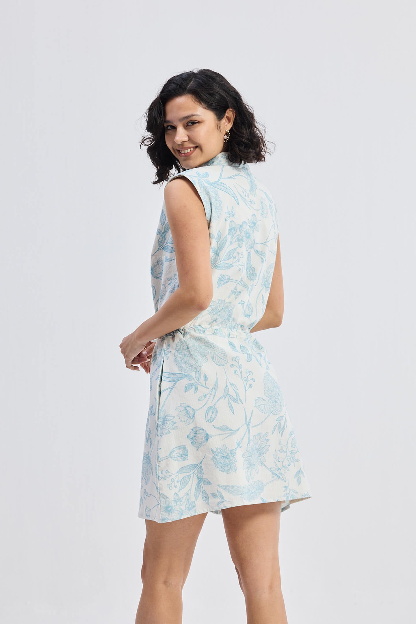 Reistor Drawstring Shirt Dress in Blue Florals