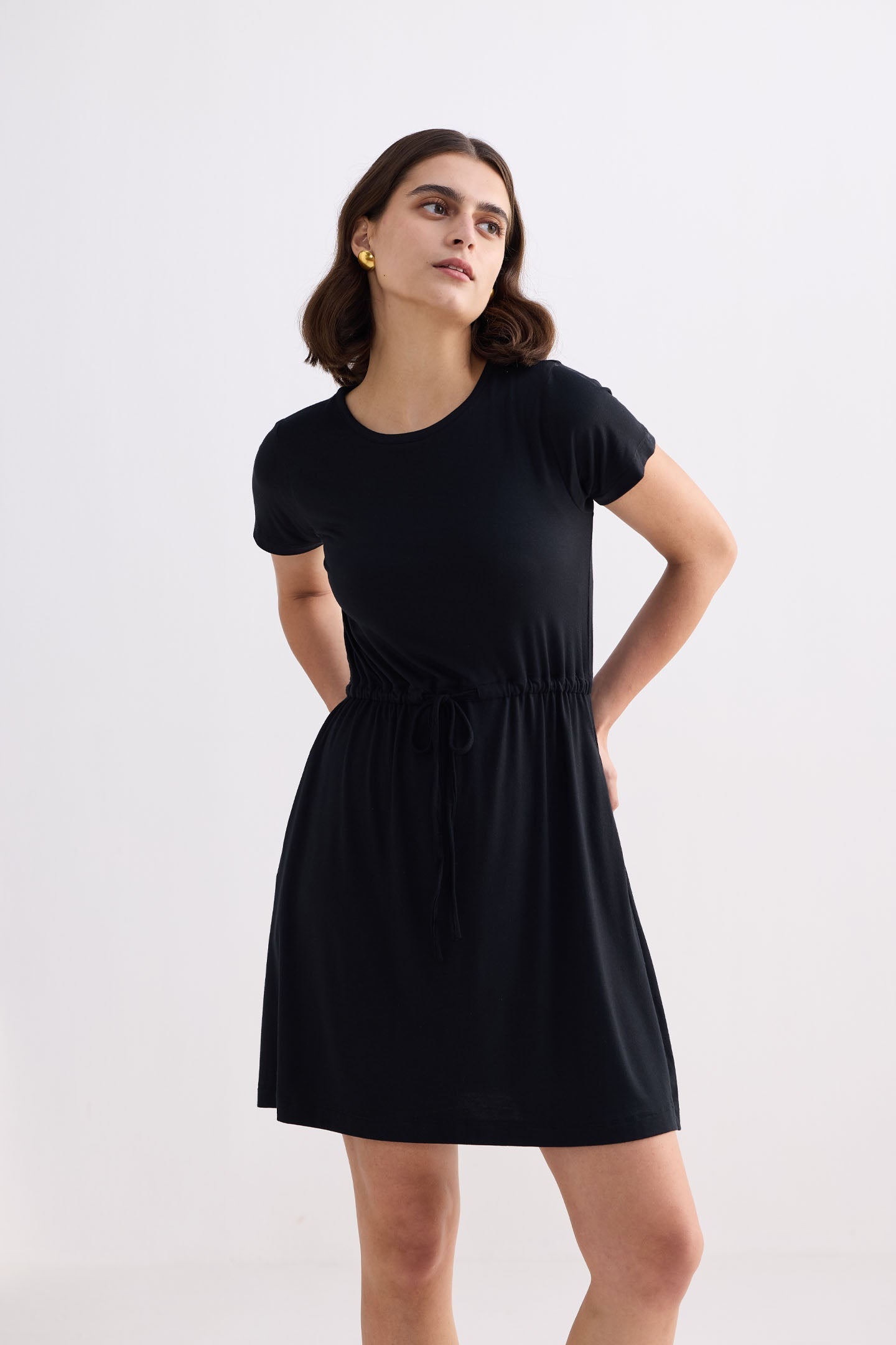 Reistor Drawstring Short T-shirt Dress in Black