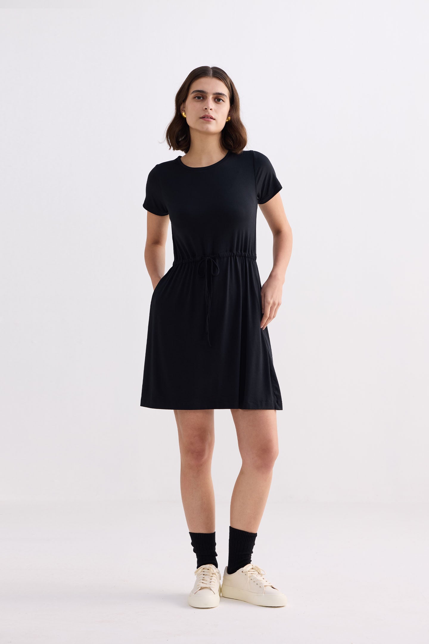 Reistor Drawstring Short T-shirt Dress in Black