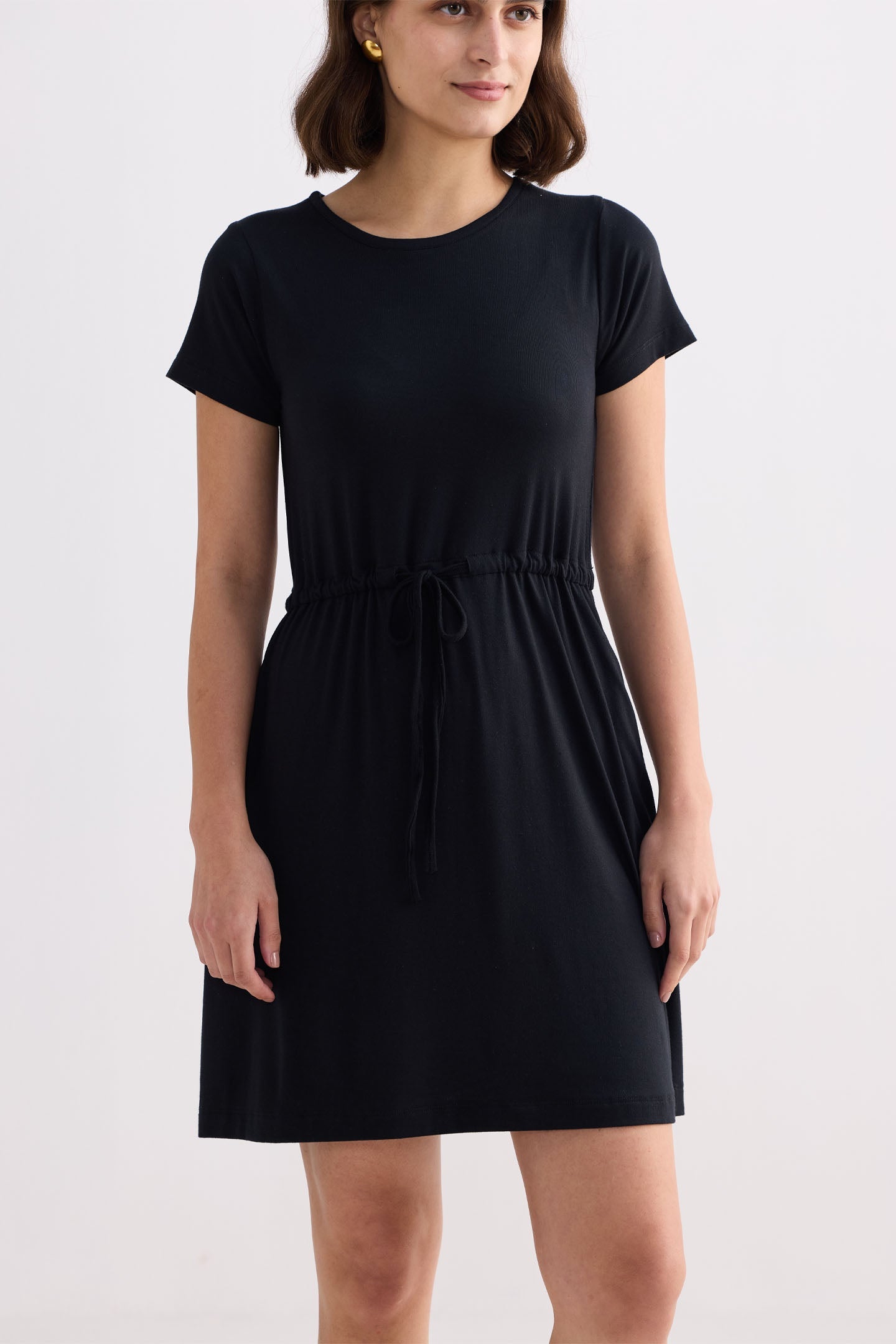 Reistor Drawstring Short T-shirt Dress in Black