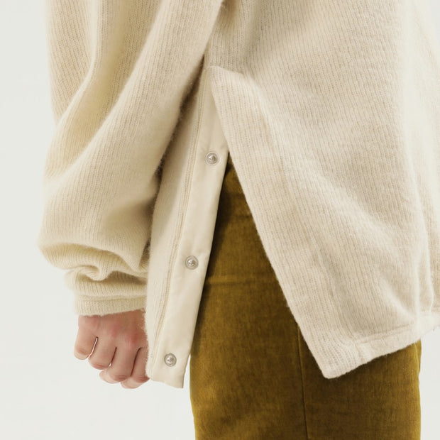 1989 STUDIO White Ribbed Sweater With Slits
