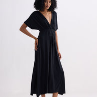 Reistor Flowy A-Line Maxi Dress with Side Slits in Black