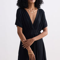 Reistor Flowy A-Line Maxi Dress with Side Slits in Black