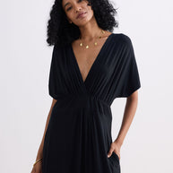 Reistor Flowy A-Line Maxi Dress with Side Slits in Black