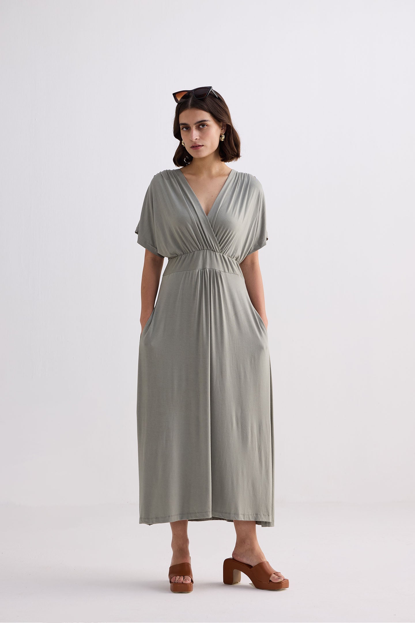 Reistor Flowy A-Line Maxi Dress with Side Slits in Light Olive