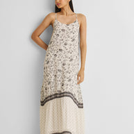 Reistor Flowy Maxi Dress in Black Florals