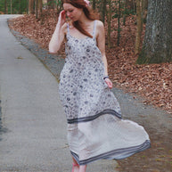 Reistor Flowy Maxi Dress in Black Florals