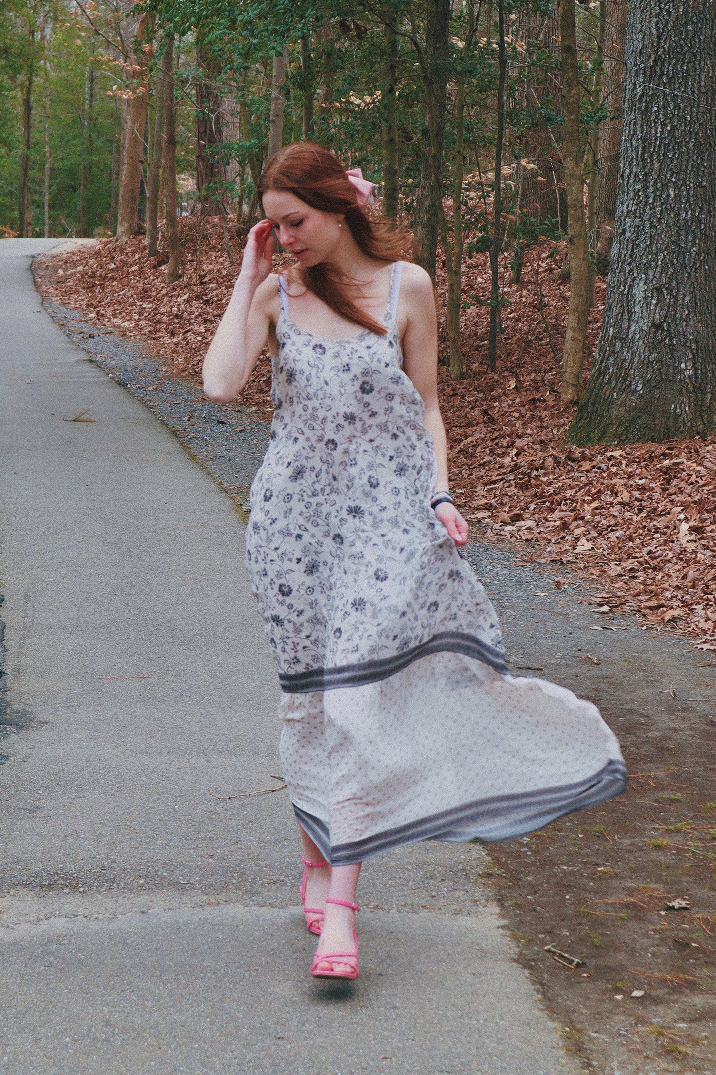 Reistor Flowy Maxi Dress in Black Florals