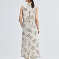 Reistor Front Twist Maxi dress in Black Florals