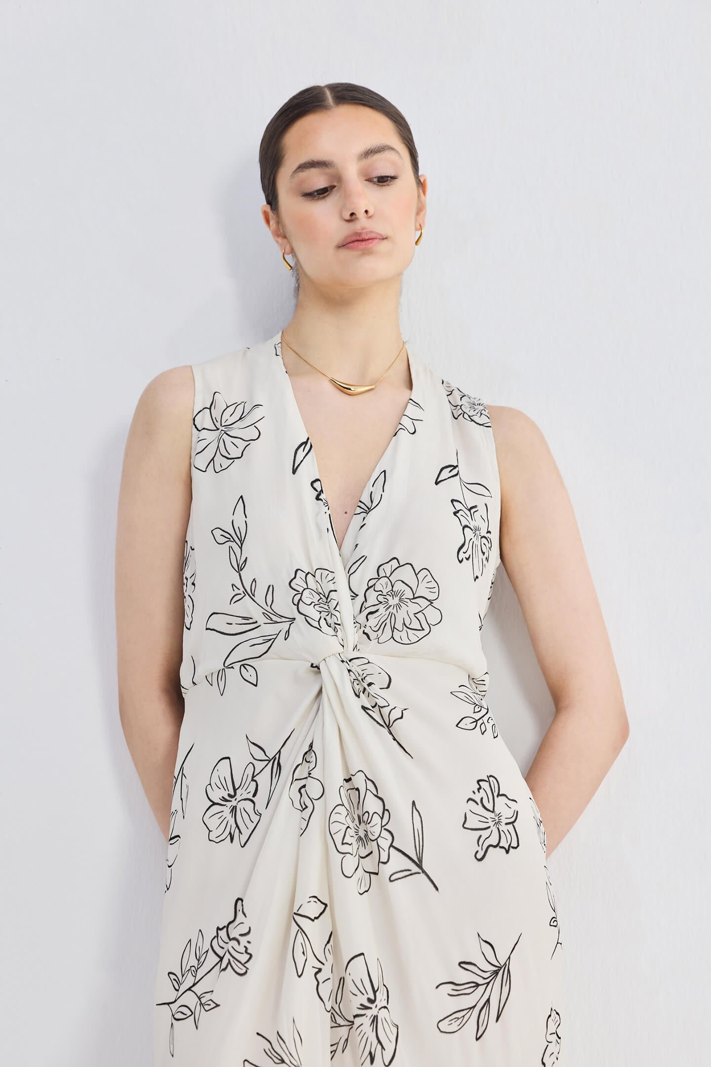 Reistor Front Twist Maxi dress in Black Florals