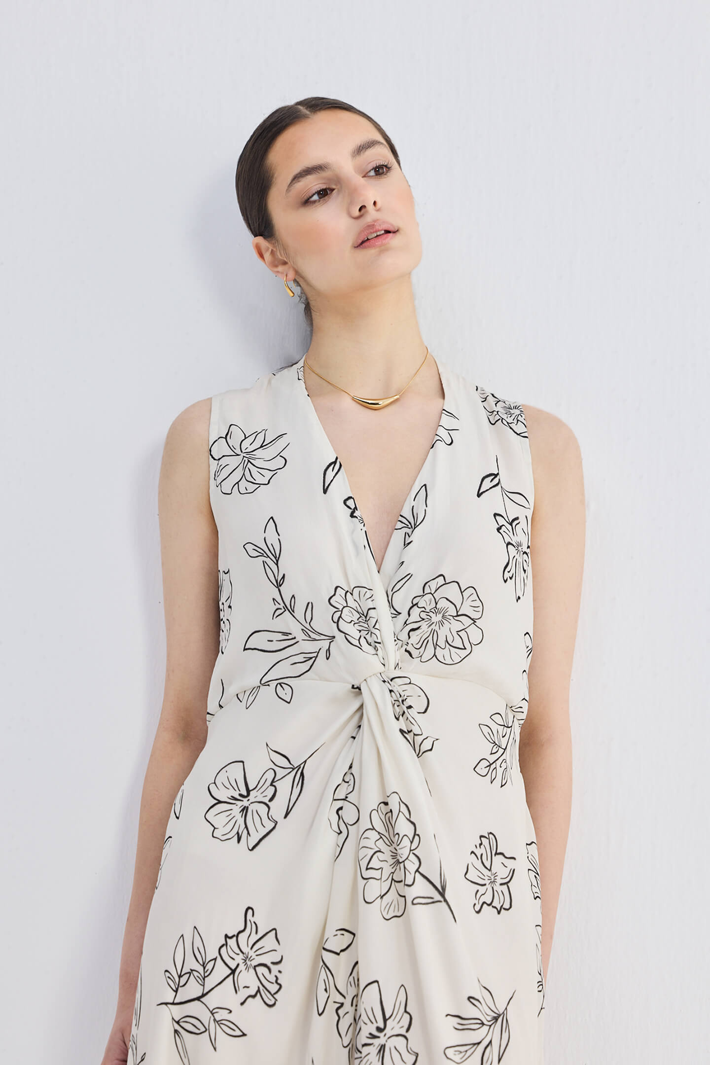 Reistor Front Twist Maxi dress in Black Florals