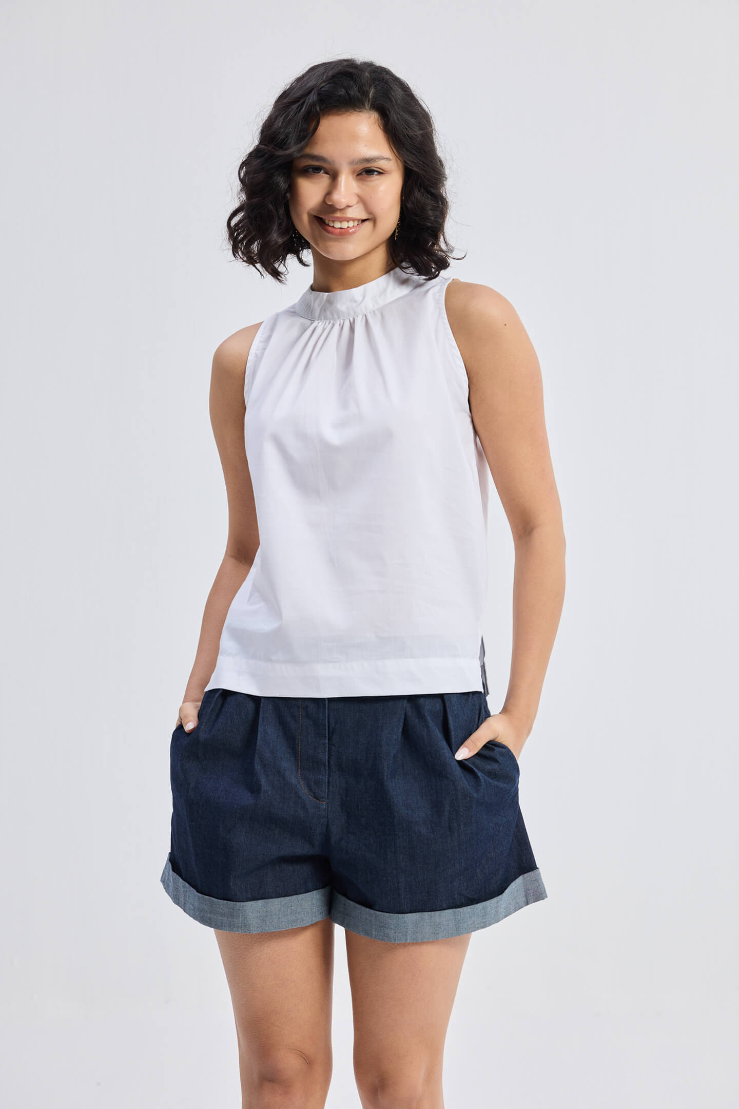 Reistor High-Neck Top with Gathers in White