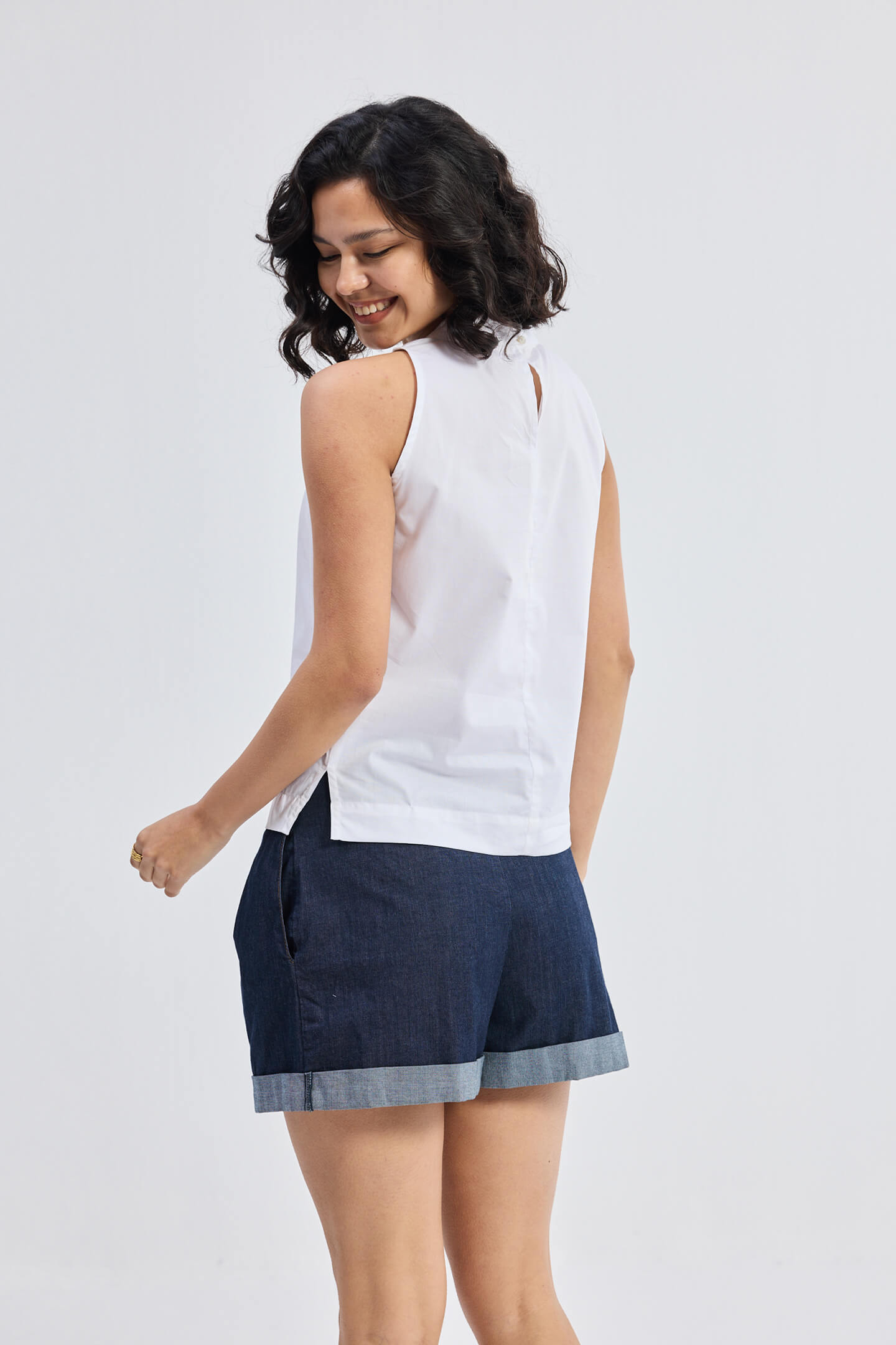 Reistor High-Neck Top with Gathers in White