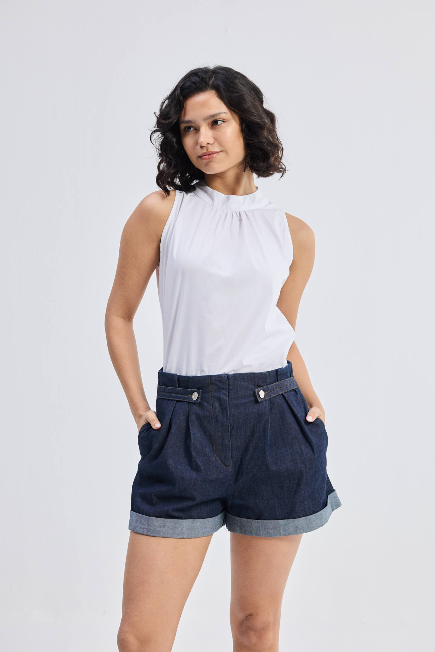 Reistor High-Neck Top with Gathers in White