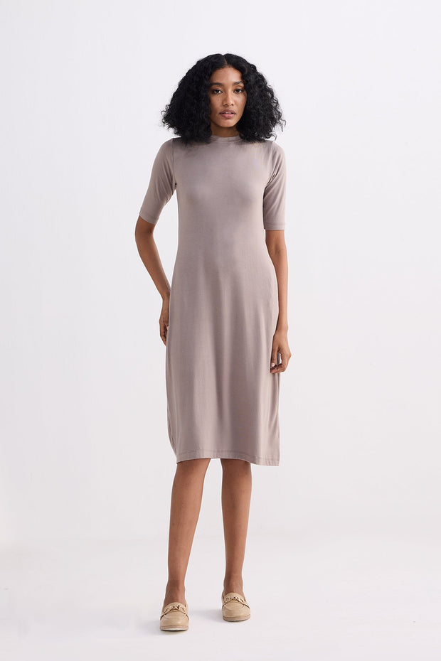 Reistor High Crew Neck Elbow Sleeves Fitted Dress in Dusty Brown