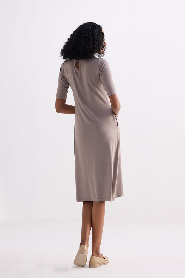 Reistor High Crew Neck Elbow Sleeves Fitted Dress in Dusty Brown