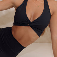 Astoria LIVE LUXE Front Crossed Crop - Black