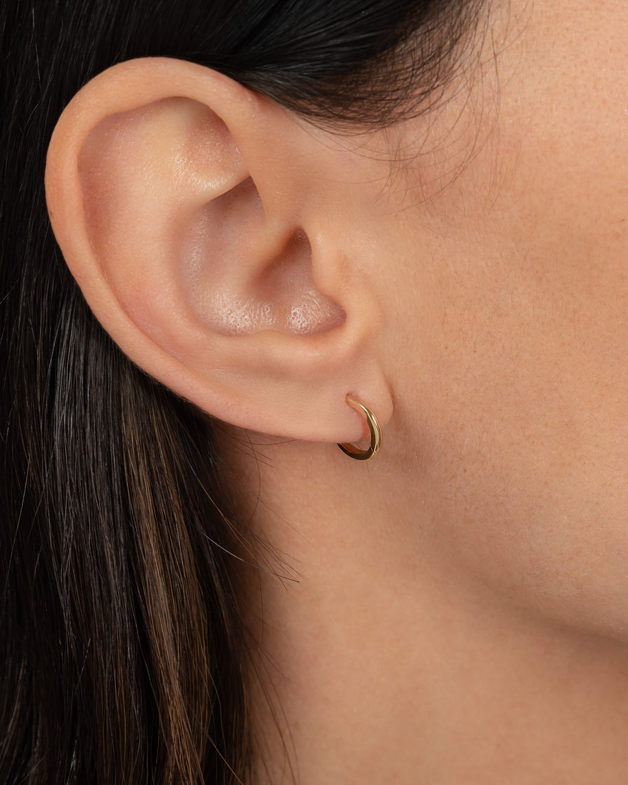 Zoe Lev 14K Gold Small Huggie Earrings