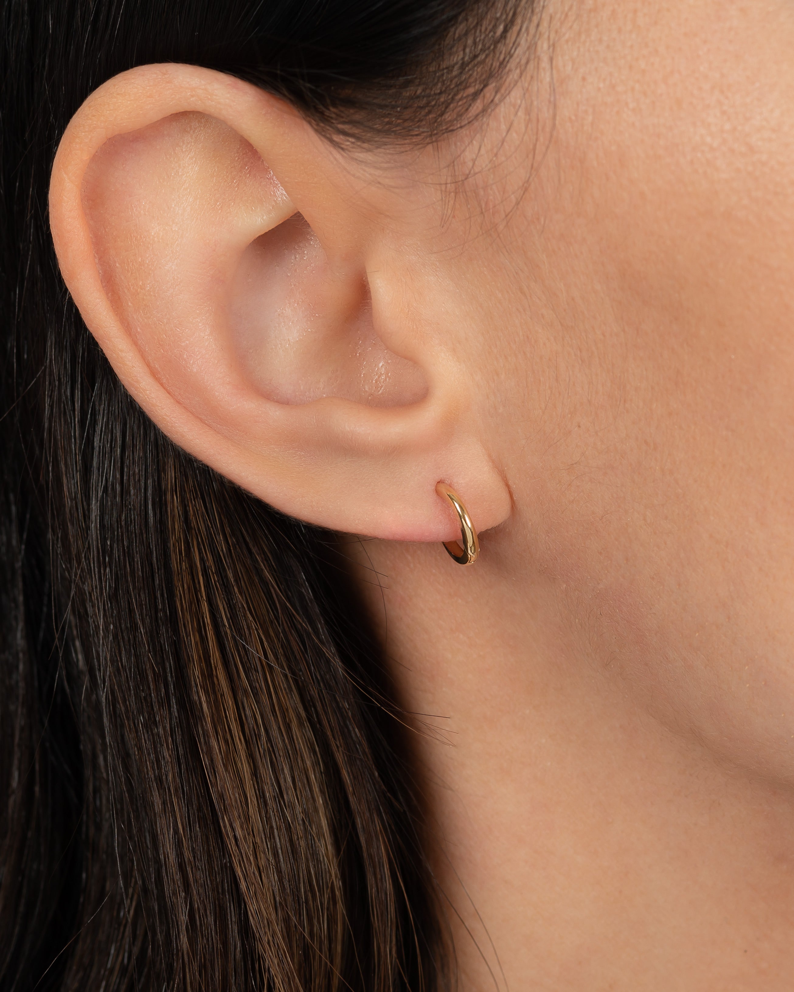 Zoe Lev 14K Gold Small Huggie Earrings