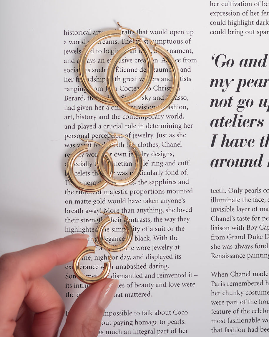 Zoe Lev 14k Gold Medium Thick Hoop Earrings