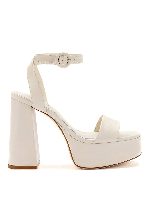 Larroude Dolly Sandal In Ivory Leather