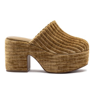 Larroude Miso Platform Clog In Latte Velvet