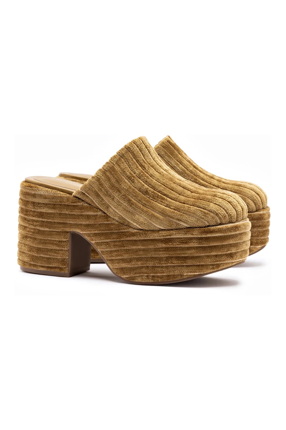 Larroude Miso Platform Clog In Latte Velvet