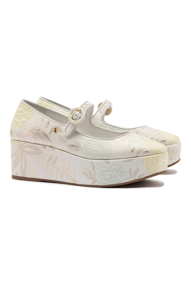 Larroudé X Markarian Blair Flatform In Yvette Ivory Brocade