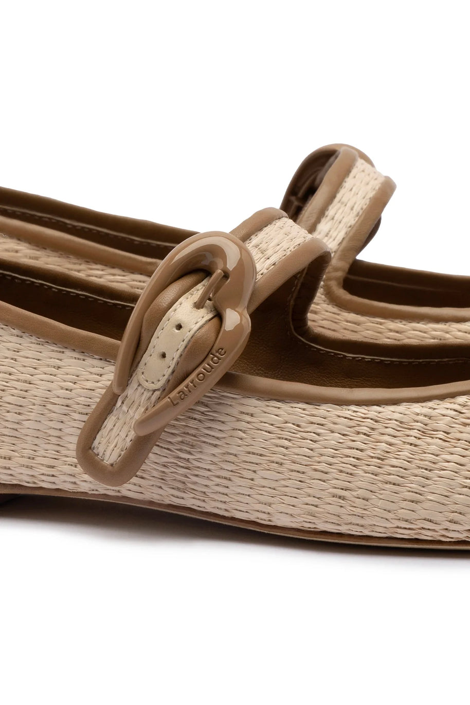 Larroude Verona Ballet Flat In Natural Raffia And Hazelnut Trimming