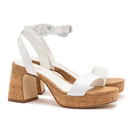 Larroude Dolly Verona Low Sandal In White Patent Leather And Natural Cork