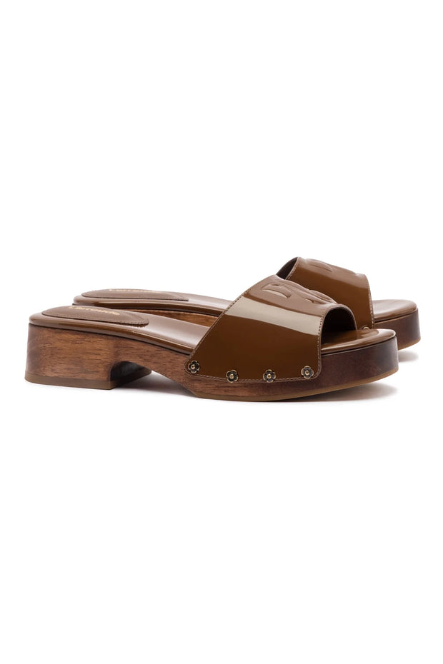 Larroude Zuzi Mule In Burnt Umber Patent Leather
