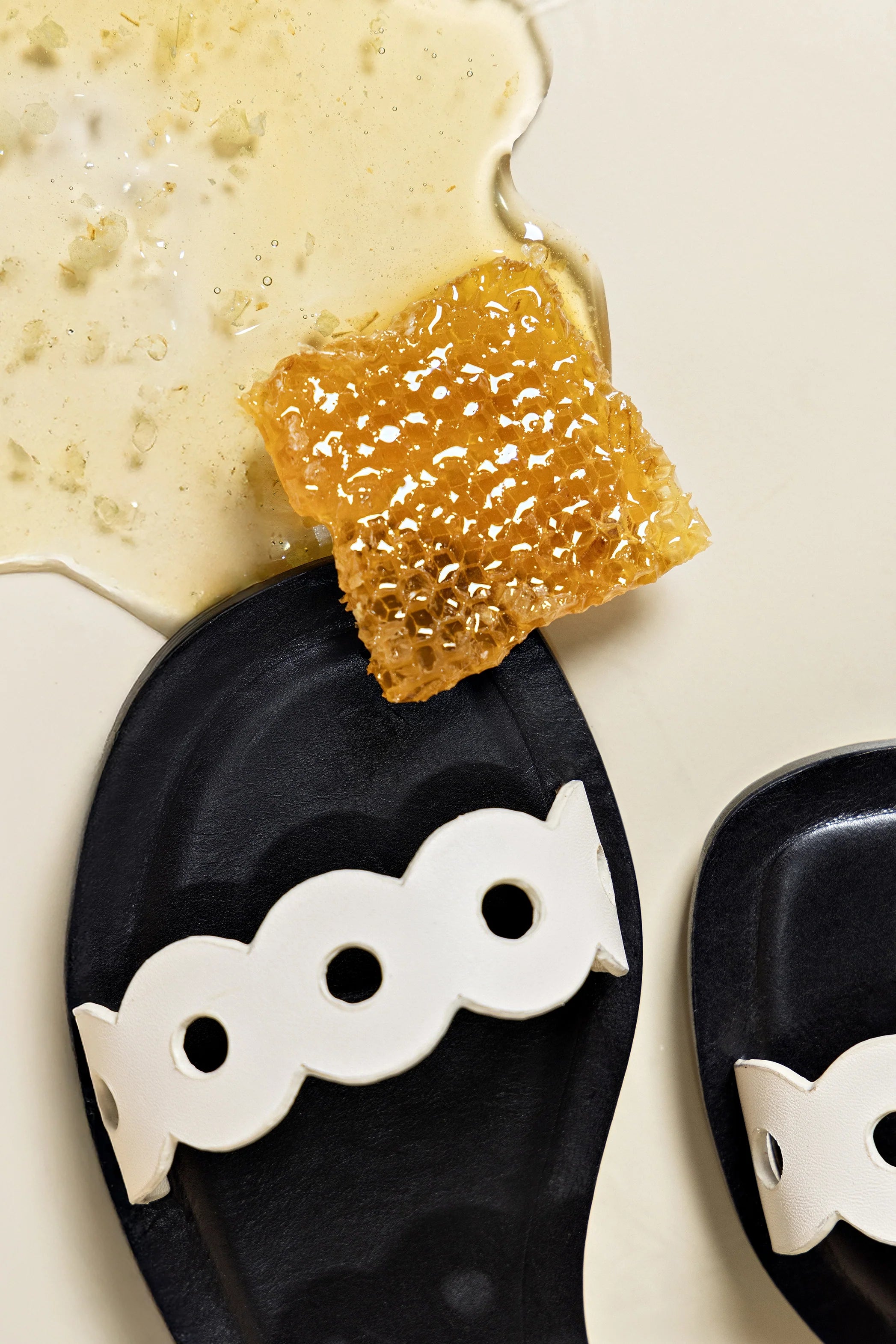 Larroude Florence Flat Mule In Ivory Leather