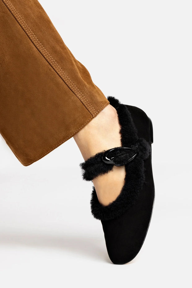 Larroude Verona Ballet Flat In Black Suede And Black Shearling