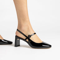 Larroude Georgina Pump In Black Patent Leather