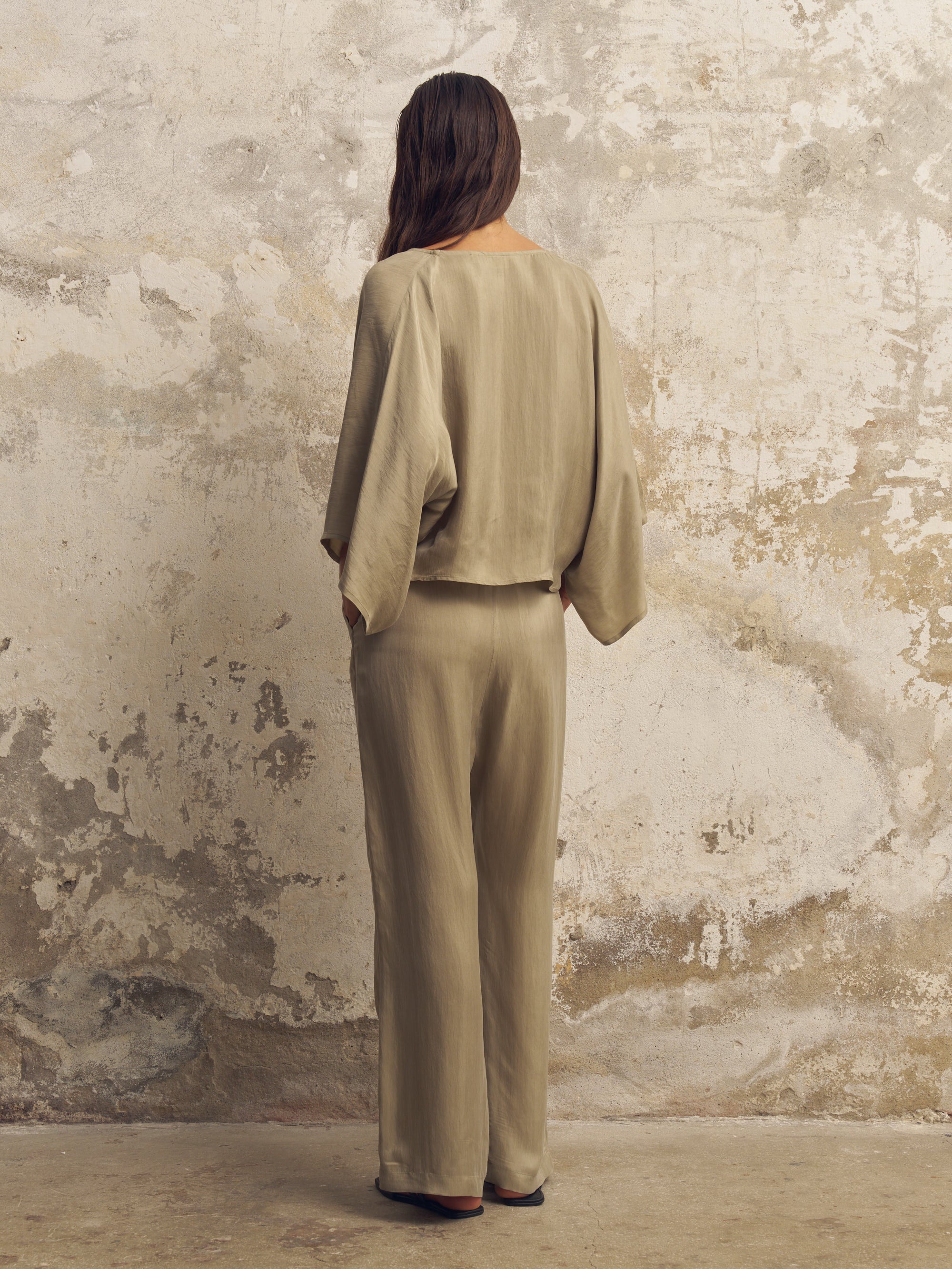 The Handloom Lucid Flow Tie Pants - Khaki Green